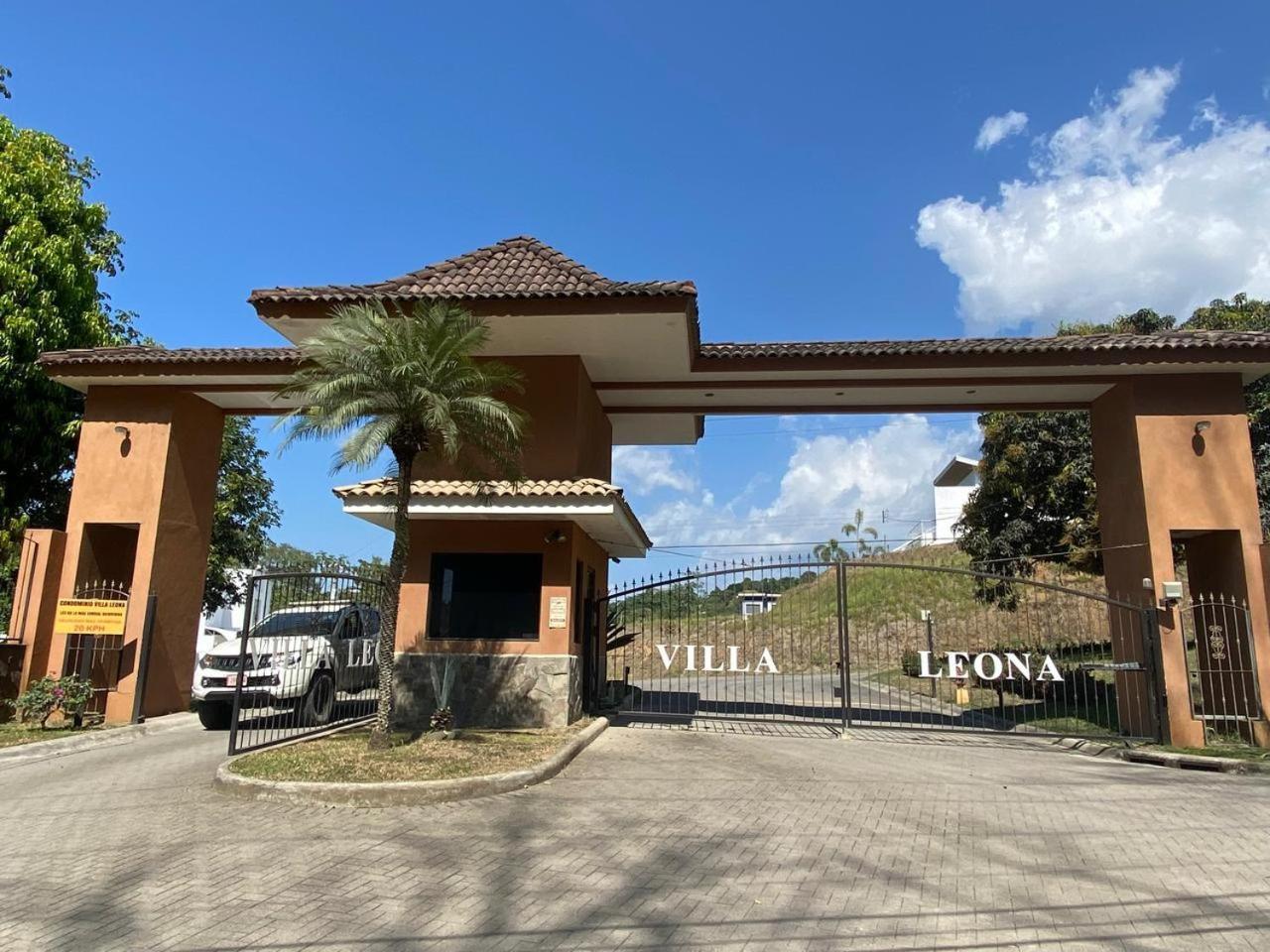 Punta Leona Beach Condos Jacó Exteriör bild